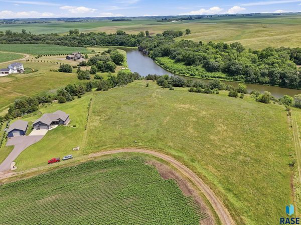 Spirit Canyon Trl, Garretson, SD 57030