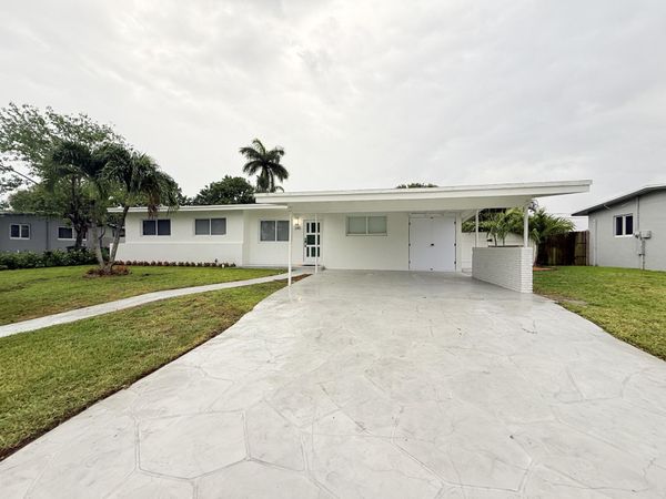 345 Pinehurst Road, Palm Springs, FL 33461