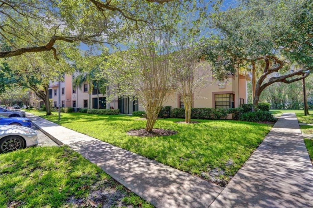 10791 NW 14th Street, Unit 303, Plantation, FL 33322 Photo