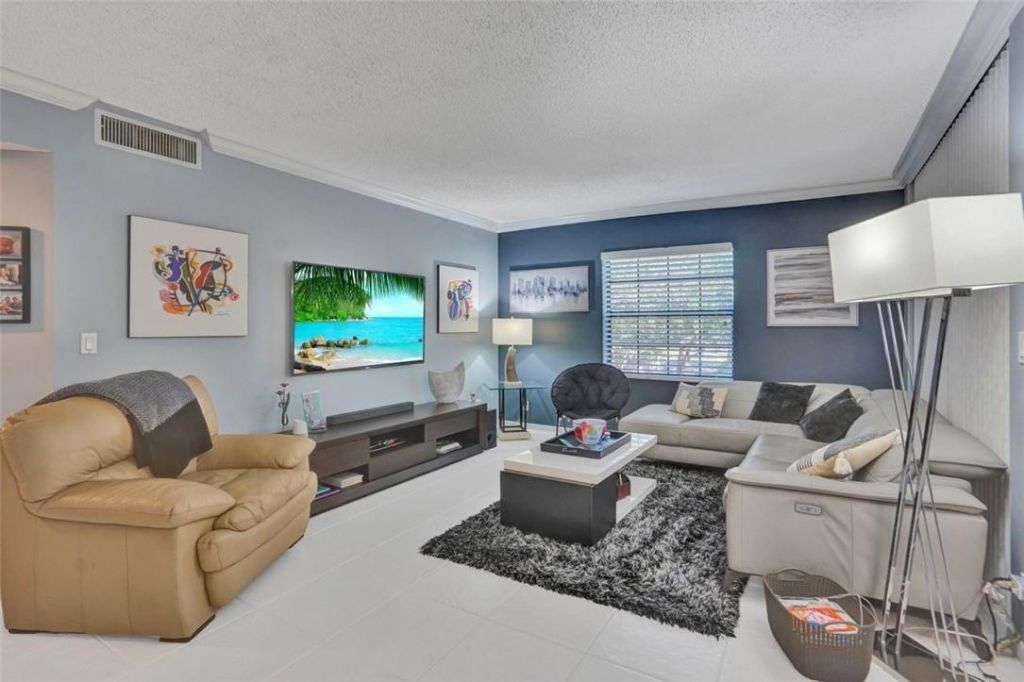 10791 NW 14th Street, Unit 303, Plantation, FL 33322 Photo