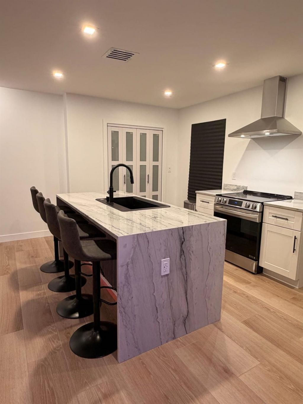 1025 NW 148th Street, Miami, FL 33168 Photo