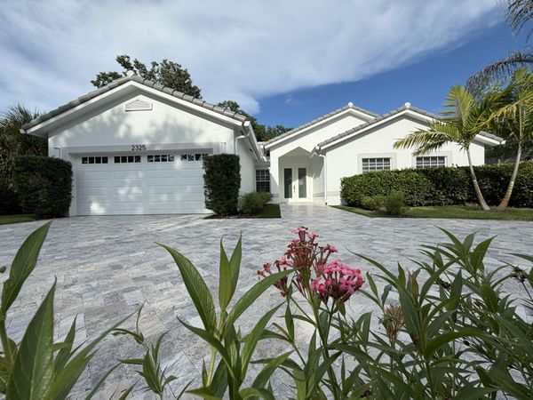 2325 NW 101st Way, Coral Springs, FL 33065