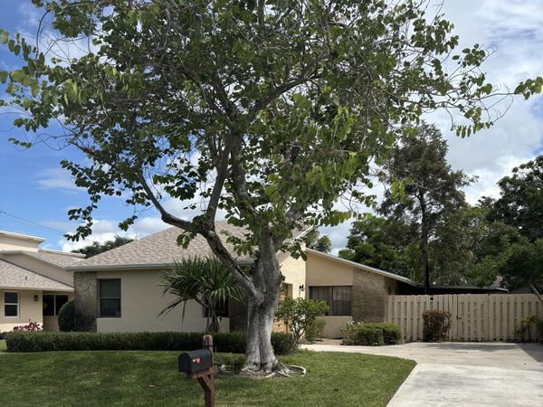 3155 NW 9th Street, Delray Beach, FL 33445