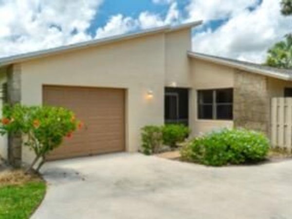 3155 NW 9th Street, Delray Beach, FL 33445