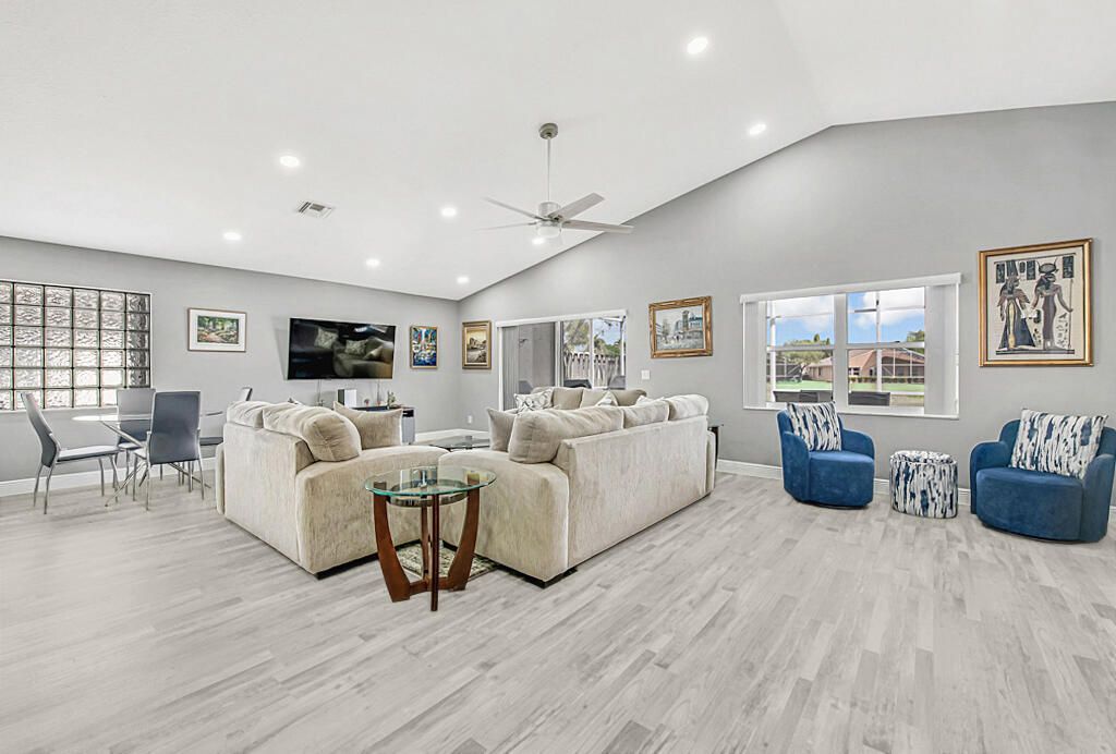 8075 Duomo Circle, Boynton Beach, FL 33472 Photo