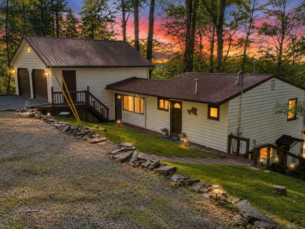 7254 Halibut Drive, Nineveh, IN 46164