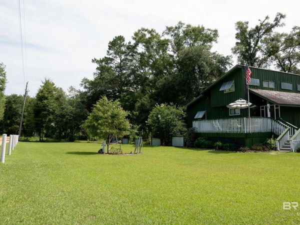 19520 Gunnison Road, Fairhope, AL 36532