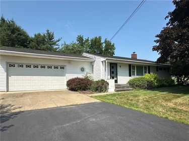 2797 Pinewood Circle, Corning, NY 14830