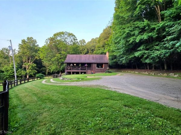 10550 Vaughn Road , Mantua, OH 44255