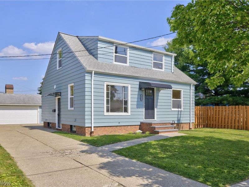 4415 W 155th Street, Cleveland, OH 44135 Photo 2