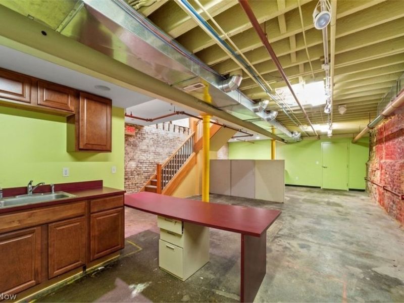1148 Prospect Avenue E, Cleveland, OH 44115 Photo 18