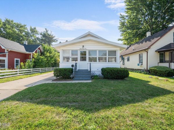 6024 Park Street , Sylvania, OH 43560