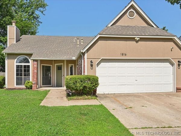 1816 S Gardenia Avenue , Broken Arrow, OK 74012