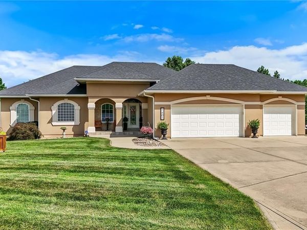 1401 Ann Circle, Excelsior Springs, MO 64024