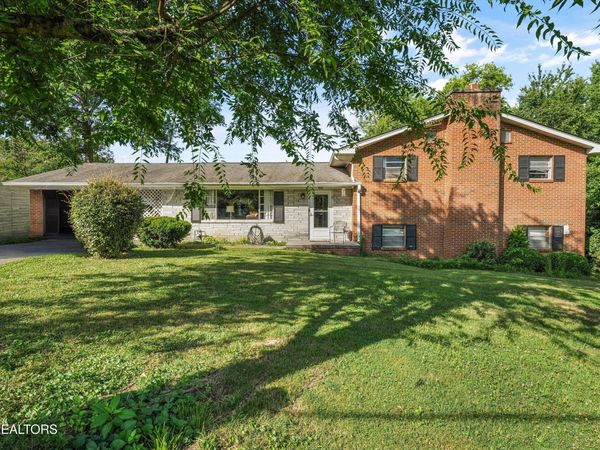 1061 S Linden Drive, Alcoa, TN 37701