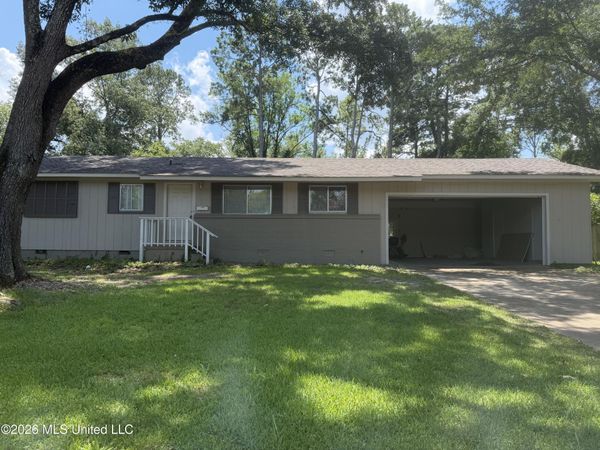 1431 Sheffield Drive, Jackson, MS 39211