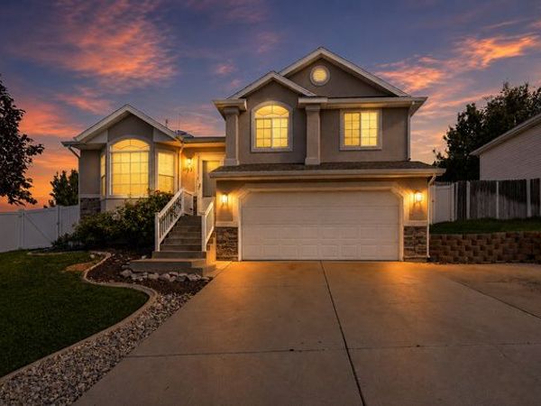 1193 E 3225 N, Layton, UT 84040