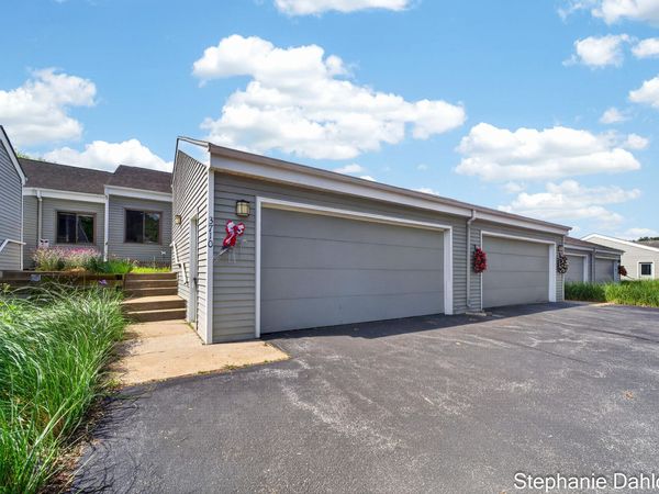 3710 Mona Kai Boulevard, Unit 14, Norton Shores, MI 49444