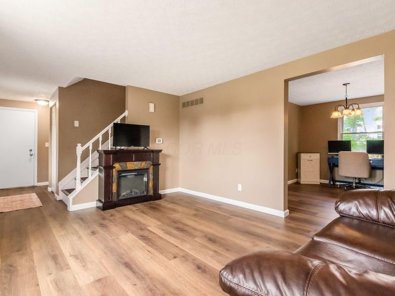 8138 Maugham Drive, Reynoldsburg, OH 43068 Photo 11