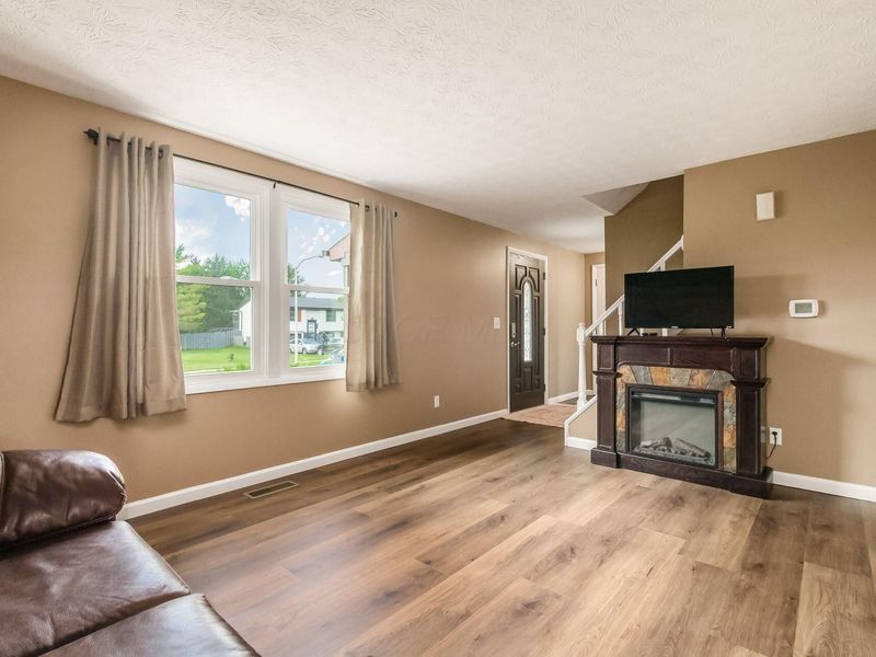 8138 Maugham Drive, Reynoldsburg, OH 43068 Photo 13