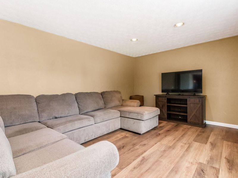 8138 Maugham Drive, Reynoldsburg, OH 43068 Photo 23