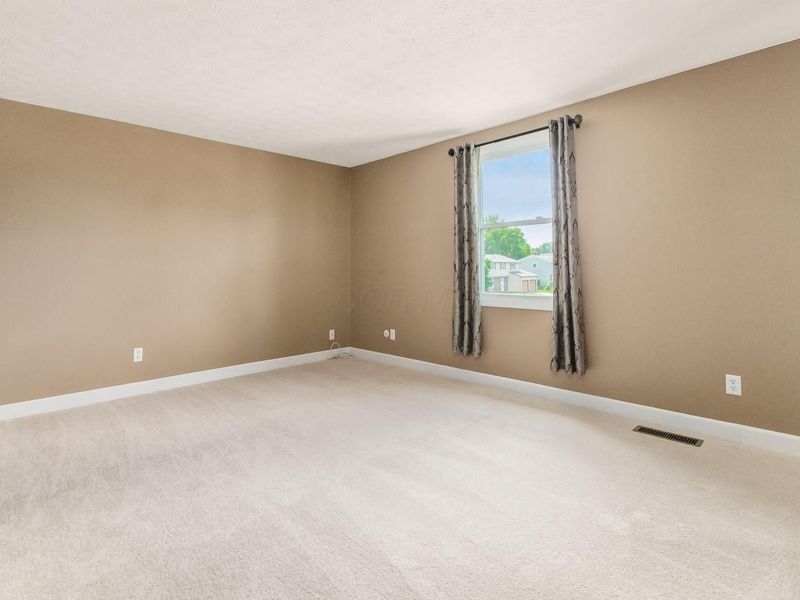 8138 Maugham Drive, Reynoldsburg, OH 43068 Photo 28
