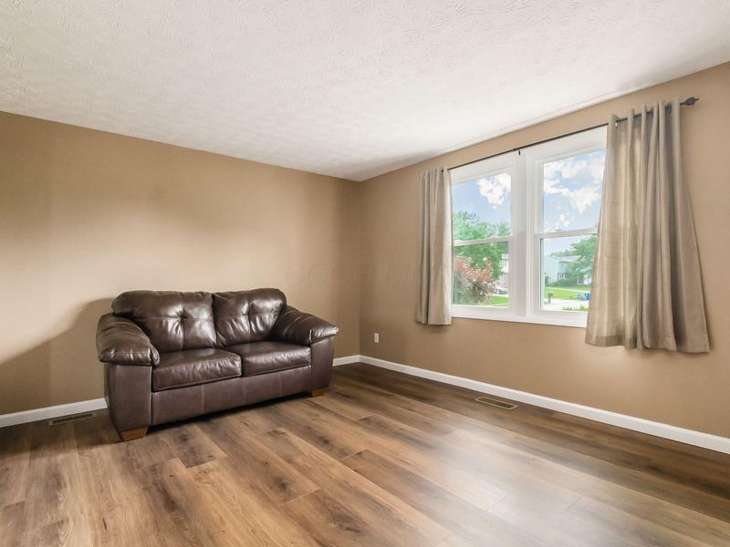 8138 Maugham Drive, Reynoldsburg, OH 43068 Photo 9