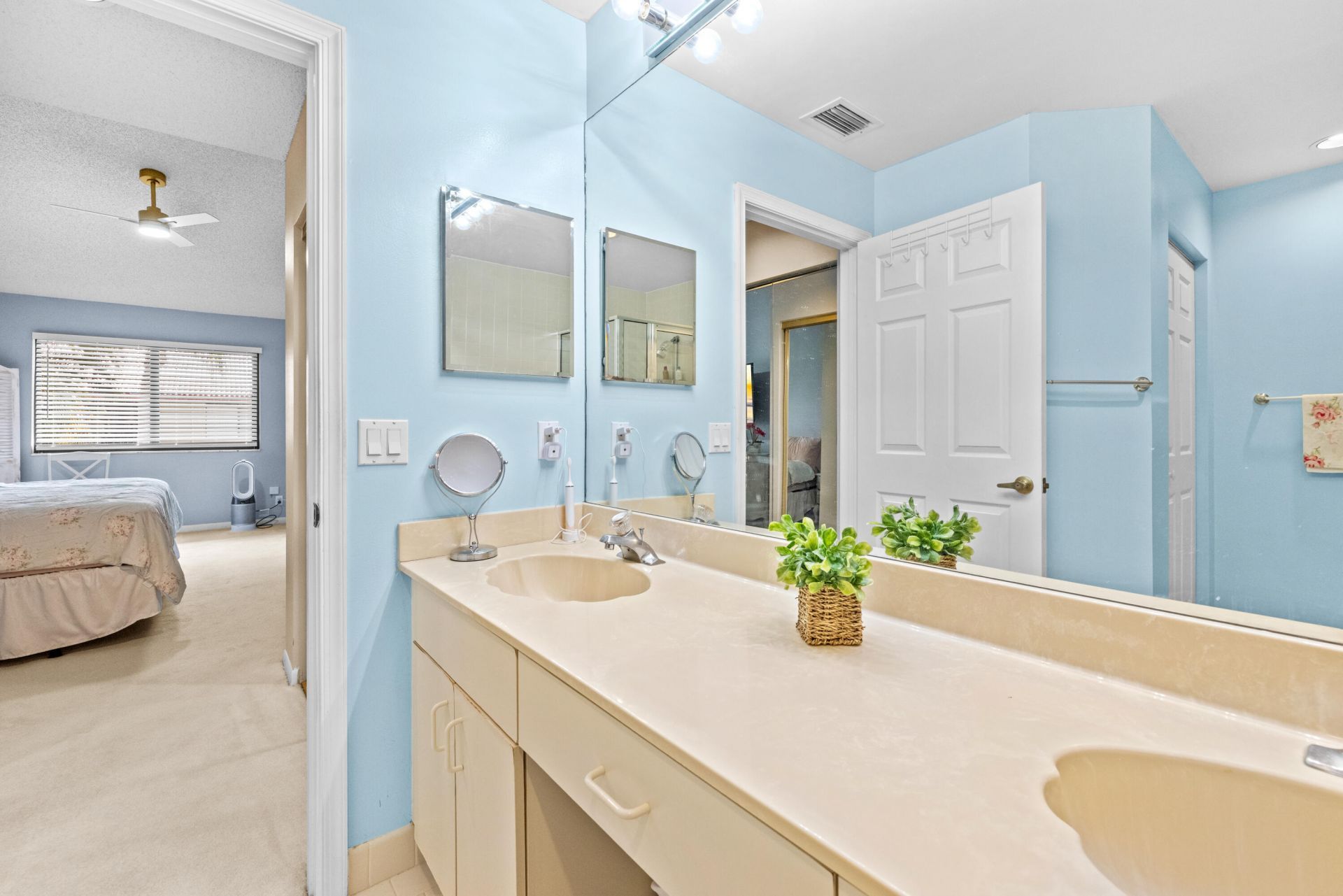 7681 Lexington Club Boulevard, Unit D, Delray Beach, FL 33446 Photo