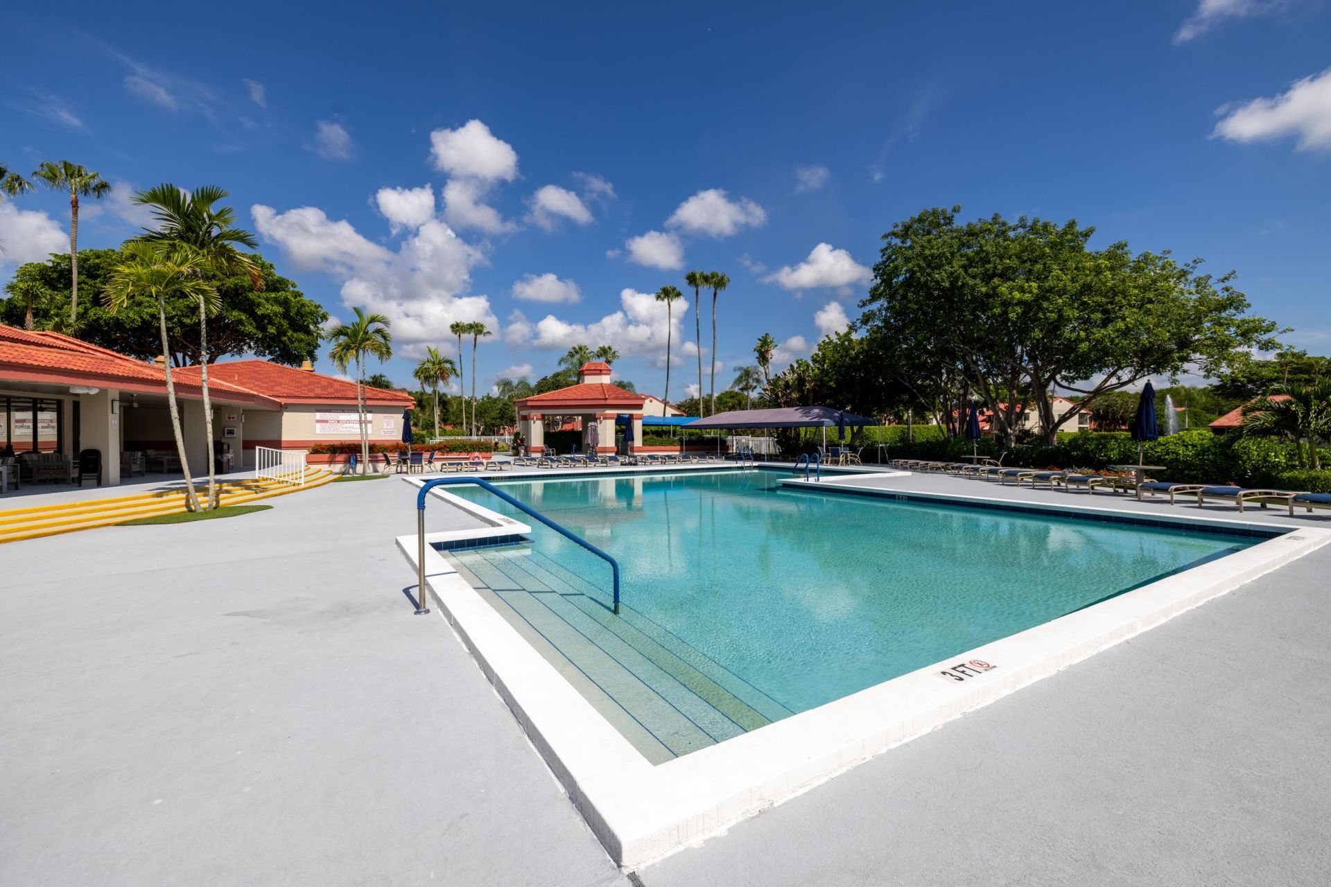 7681 Lexington Club Boulevard, Unit D, Delray Beach, FL 33446 Photo