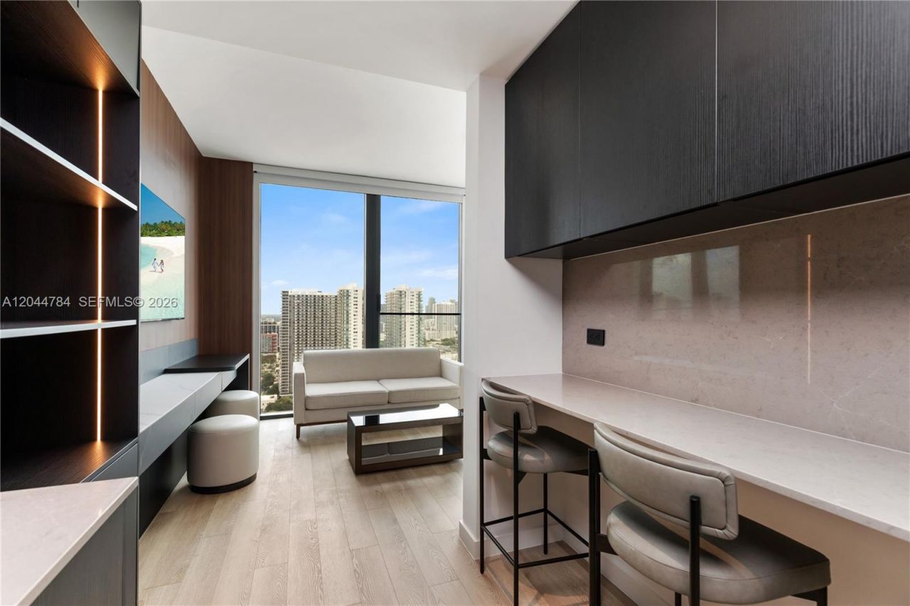 20 NE 11th , Unit 2905, Miami, FL 33132 Photo
