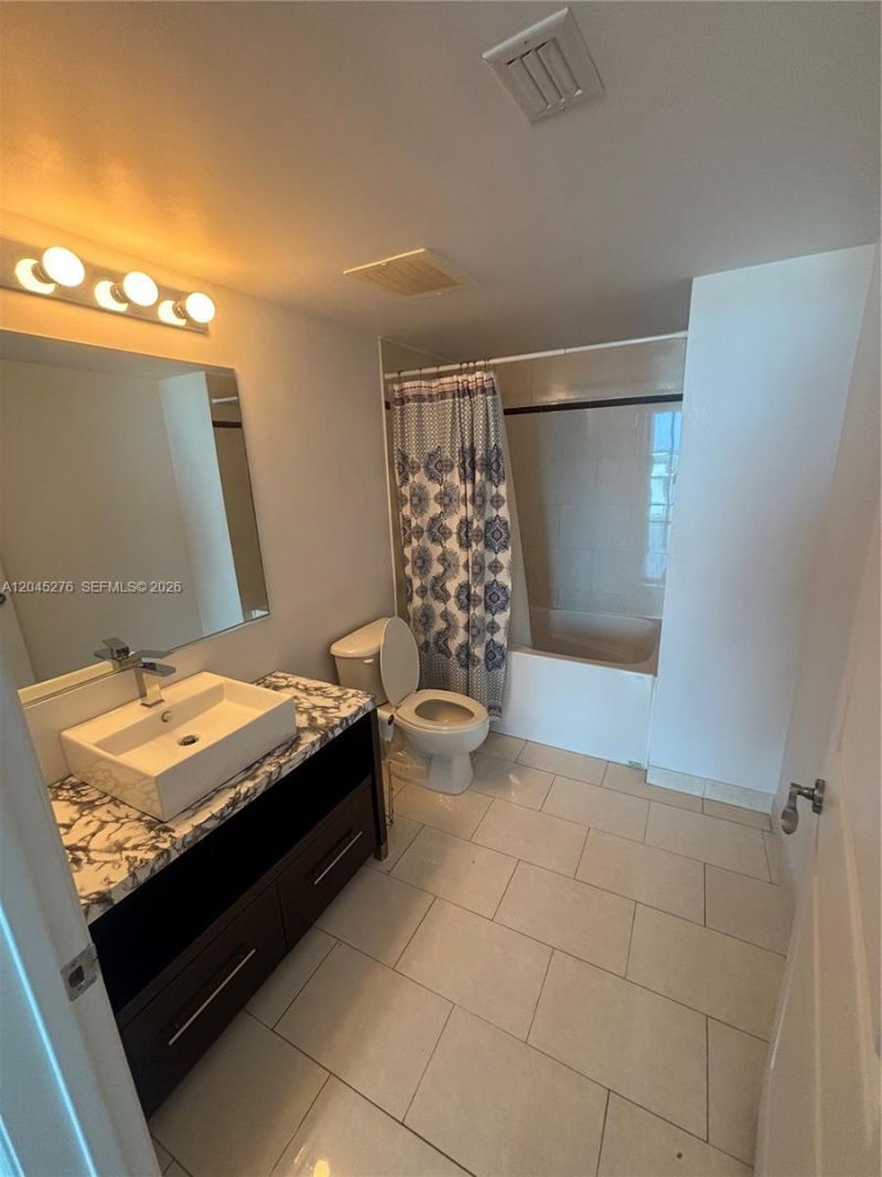 480 NE 30th St , Unit 1004, Miami, FL 33137 Photo