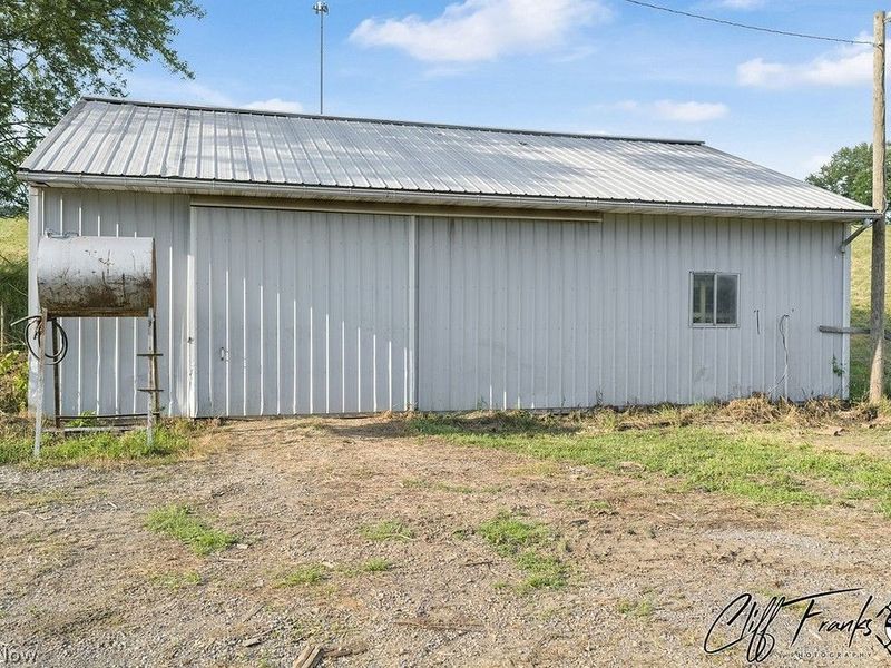 2011 Gordon Road NW, Dover, OH 44622 Photo 10