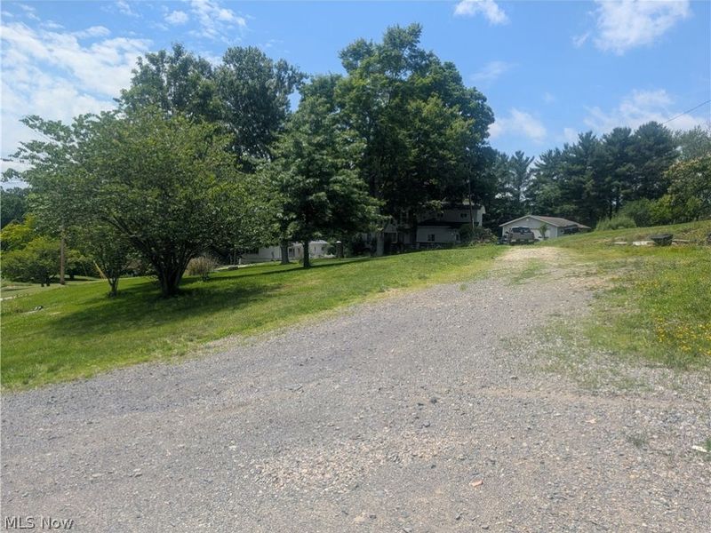 2011 Gordon Road NW, Dover, OH 44622 Photo 14