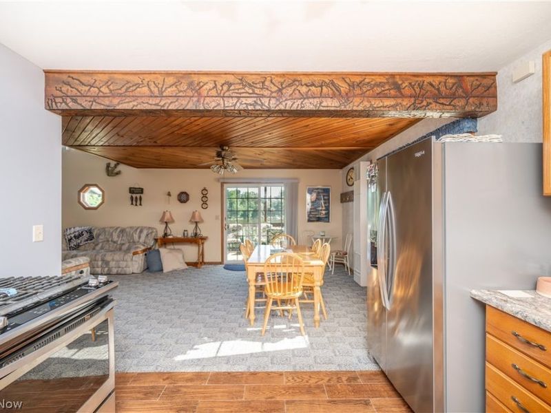 9388 Pearl Drive, North Benton, OH 44449 Photo 10