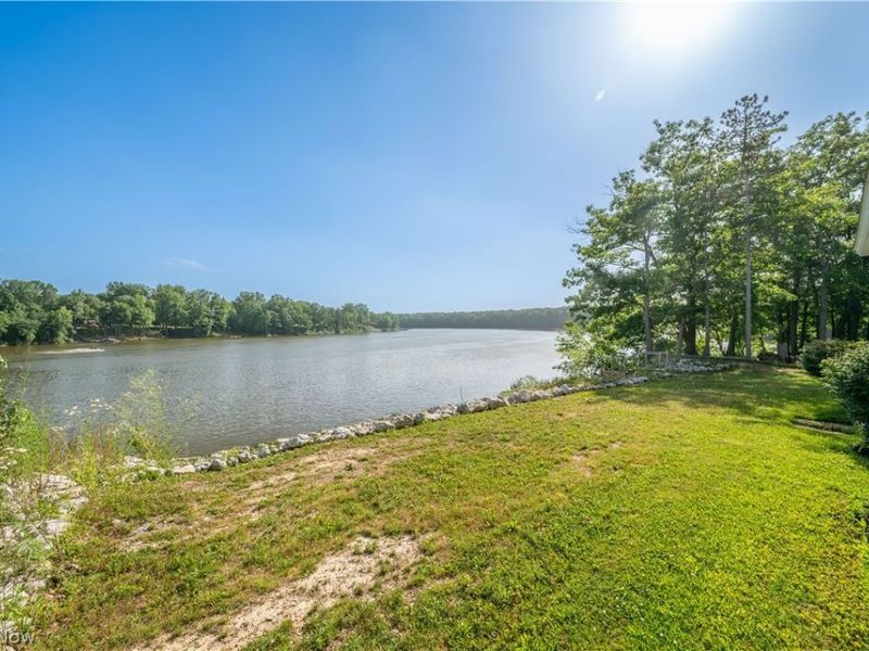 9388 Pearl Drive, North Benton, OH 44449 Photo 27