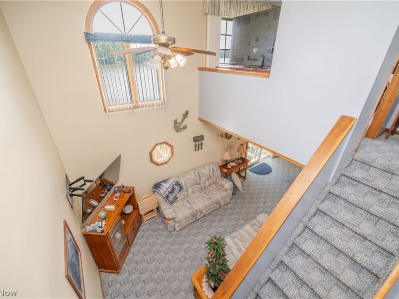 9388 Pearl Drive, North Benton, OH 44449 Photo 6