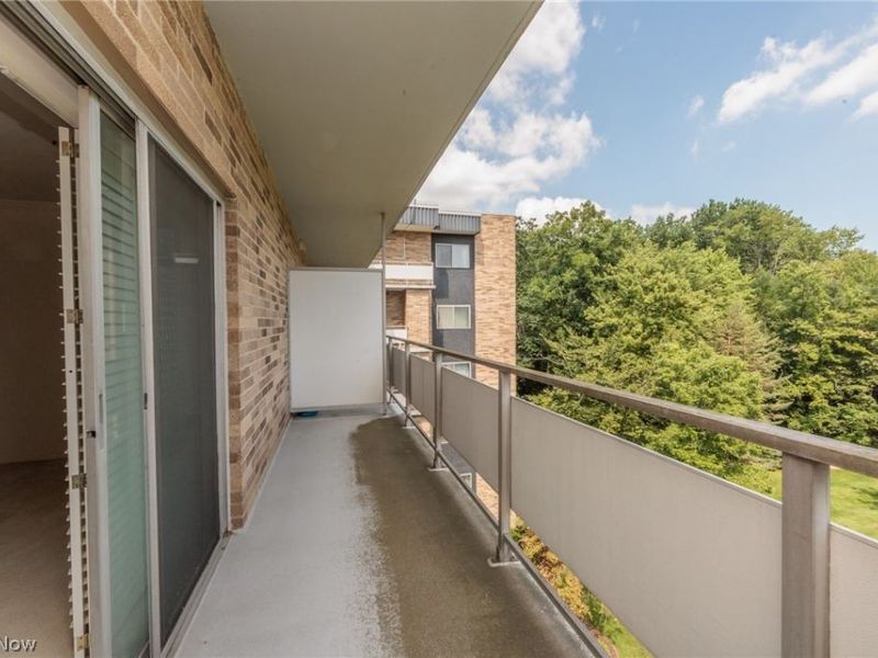 2112 Acacia Park Drive, Unit 511, Lyndhurst, OH 44124 Photo 25