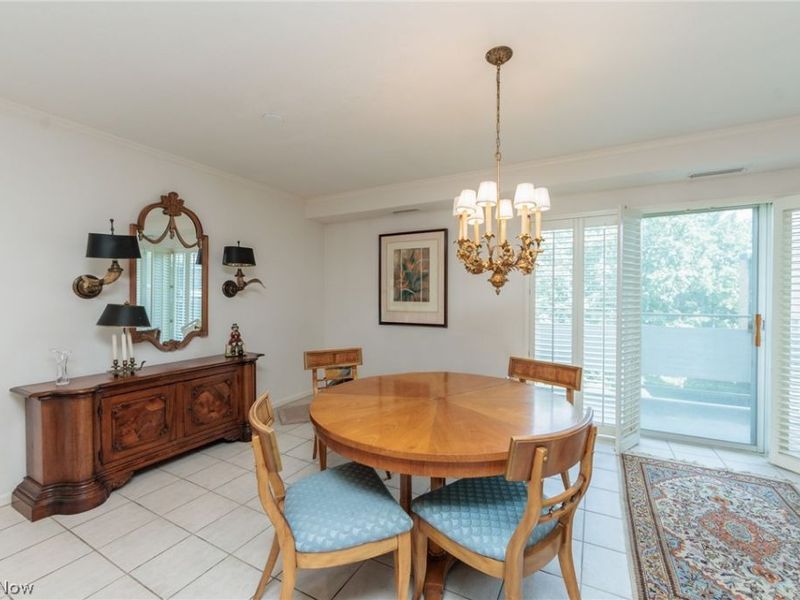 2112 Acacia Park Drive, Unit 511, Lyndhurst, OH 44124 Photo 4