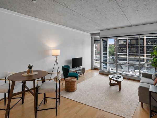 45 University Avenue SE, Unit 313, Minneapolis, MN 55414
