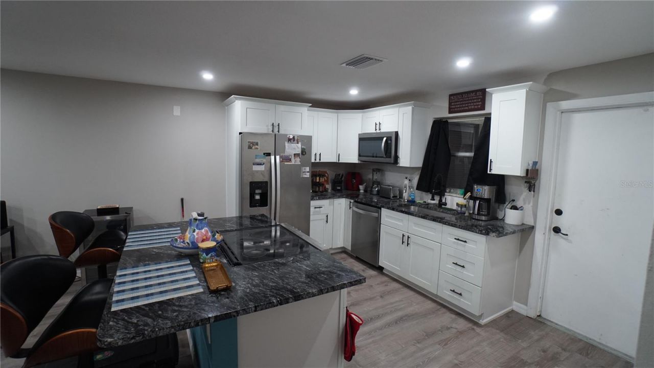 3312 Ramblewood Place , Sarasota, FL 34237 Photo