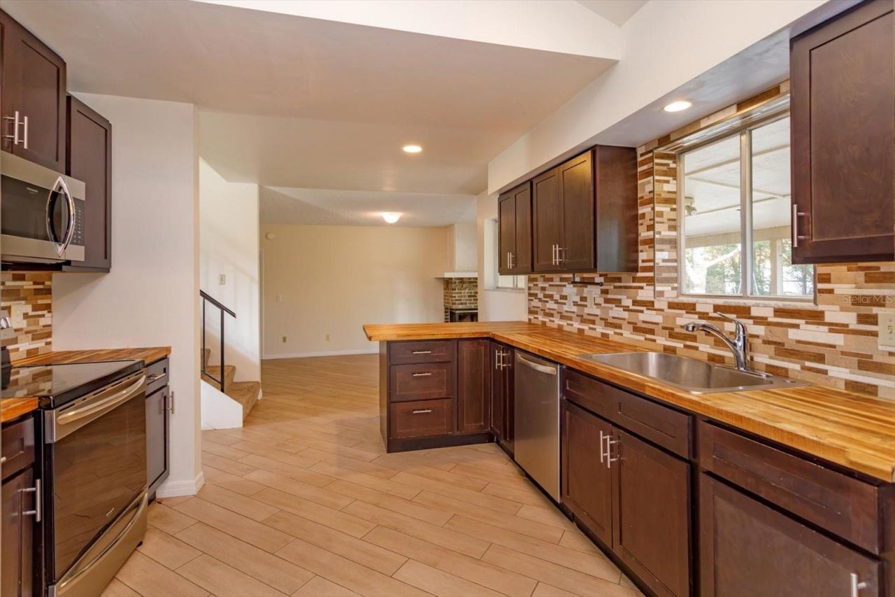 7925 Snowberry Circle , Orlando, FL 32819 Photo