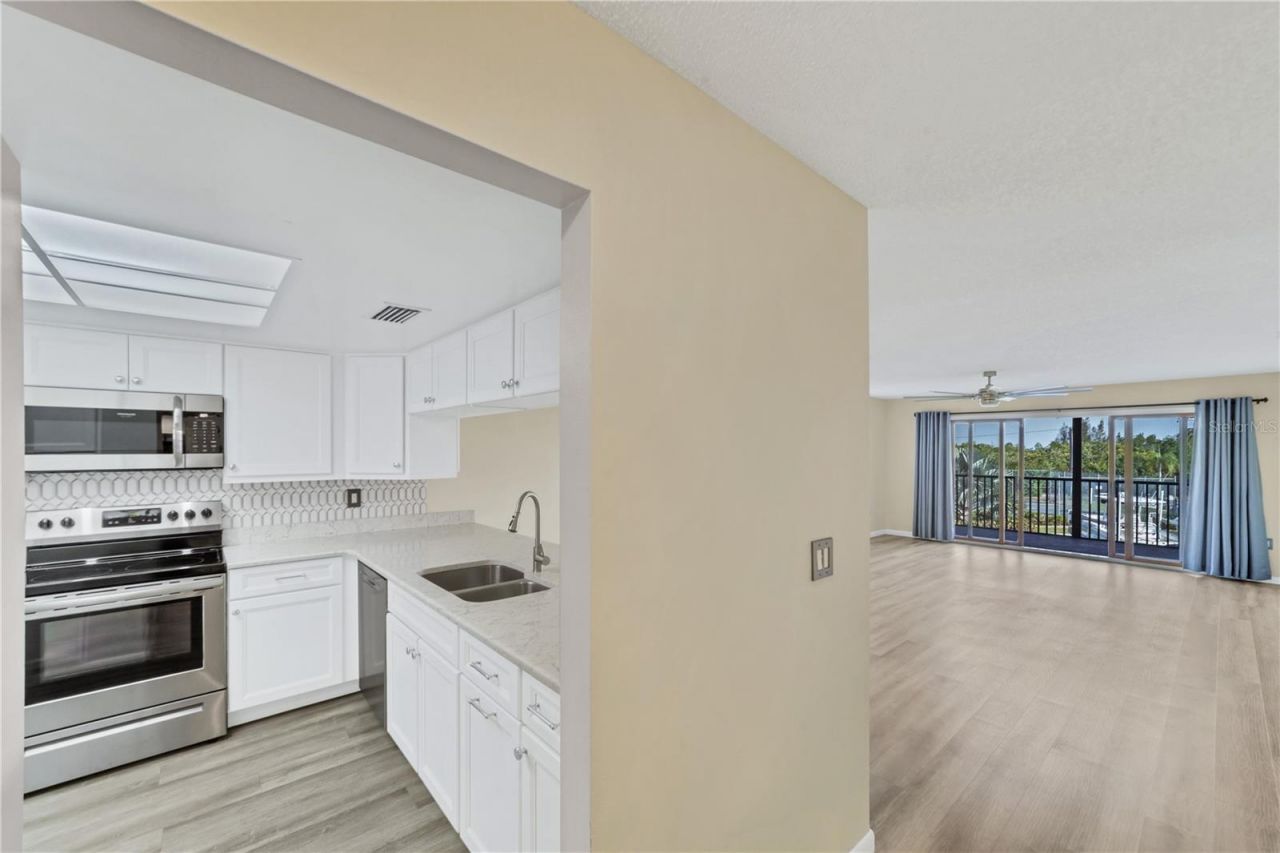 515 Leffingwell Avenue , Unit 116, Ellenton, FL 34222 Photo