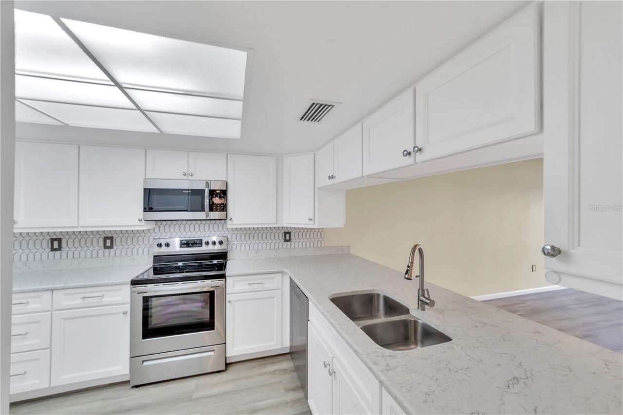 515 Leffingwell Avenue , Unit 116, Ellenton, FL 34222 Photo