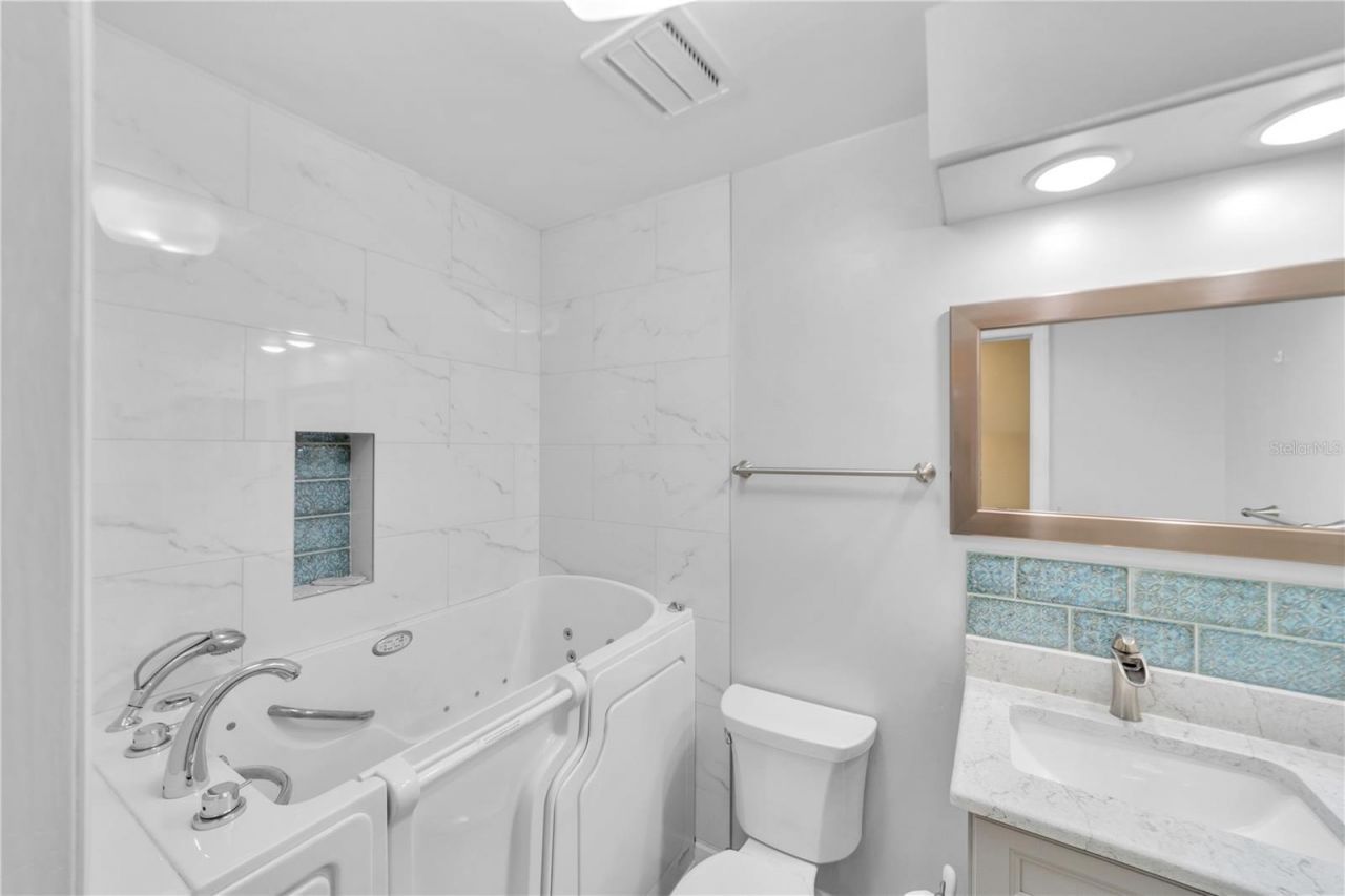 515 Leffingwell Avenue , Unit 116, Ellenton, FL 34222 Photo