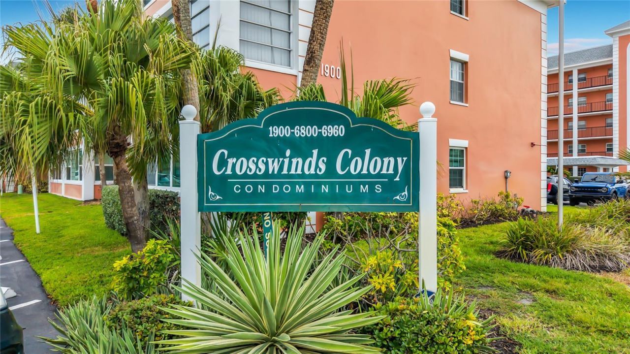1900 68th Street N, Unit 301, Saint Petersburg, FL 33710 Photo
