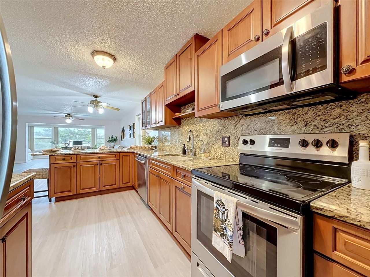 1900 68th Street N, Unit 301, Saint Petersburg, FL 33710 Photo