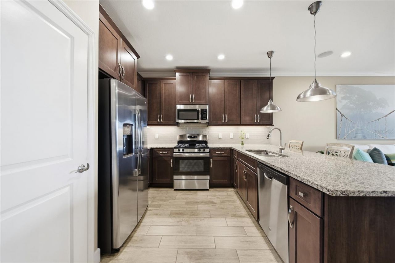 4717 Avila Lakes Drive , Wimauma, FL 33598 Photo