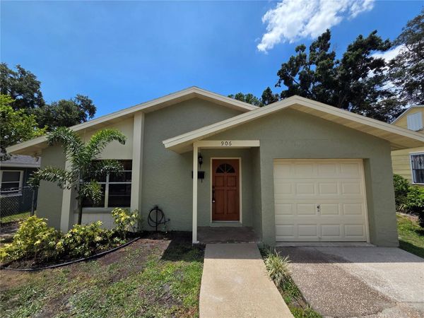 906 W BRADDOCK STREET , TAMPA, FL 33603