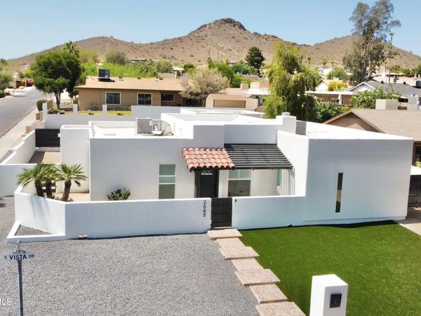 2645 E VISTA Drive, Phoenix, AZ 85032