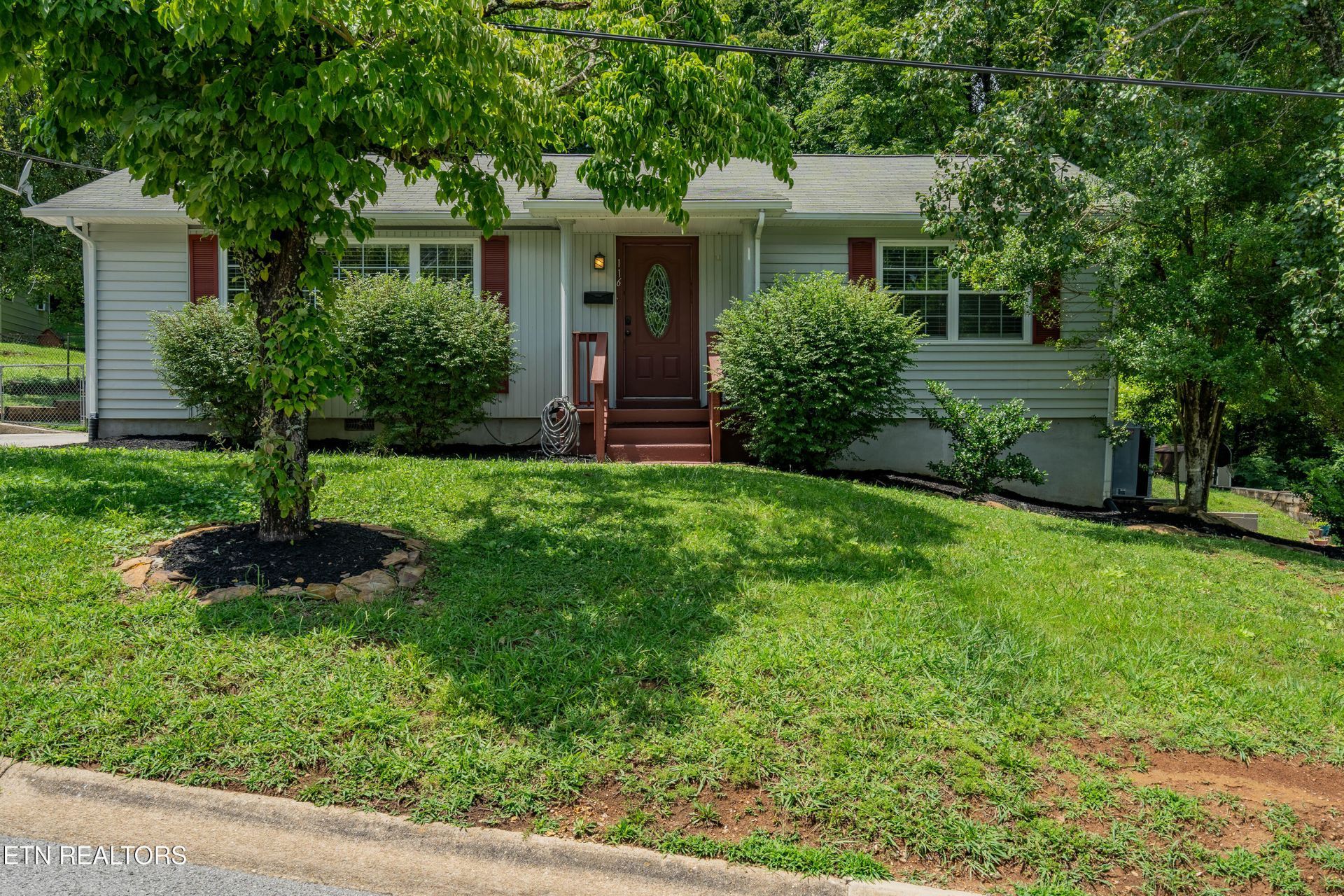 116 Amherst Lane, Oak Ridge, TN 37830 Main Photo